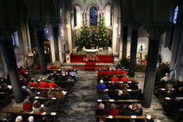 Marienstatue aus St.Hubertus, Flittard Rosenkranzmonat Oktober