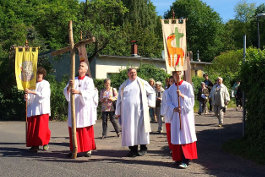 Marienstatue aus St.Hubertus, Flittard Rosenkranzmonat Oktober